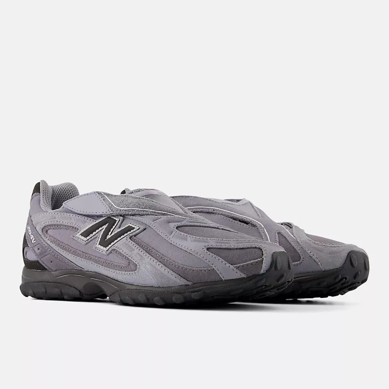 NEW BALANCE 204V
