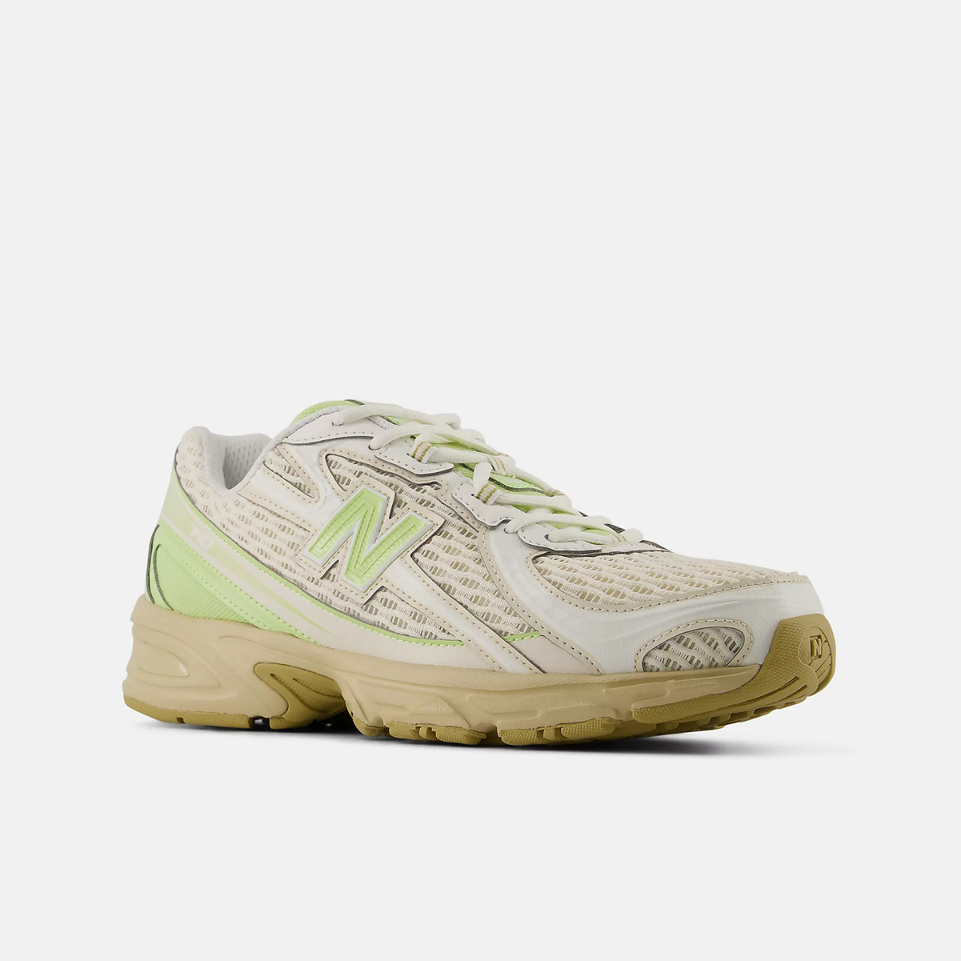 NEW BALANCE 740