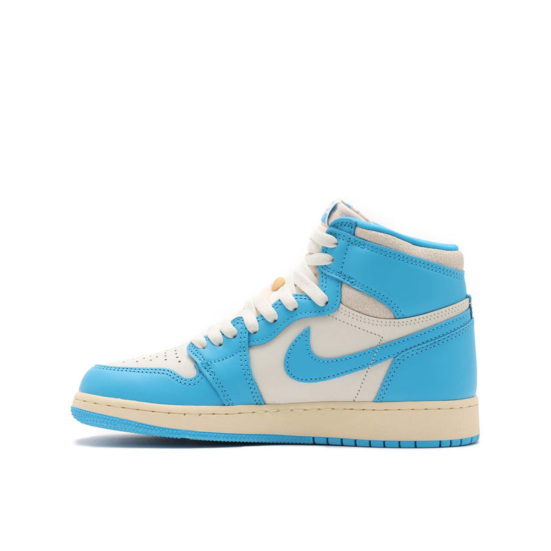 Air Jordan 1 Retro High OG GS with premium leather upper and classic high-top silhouette