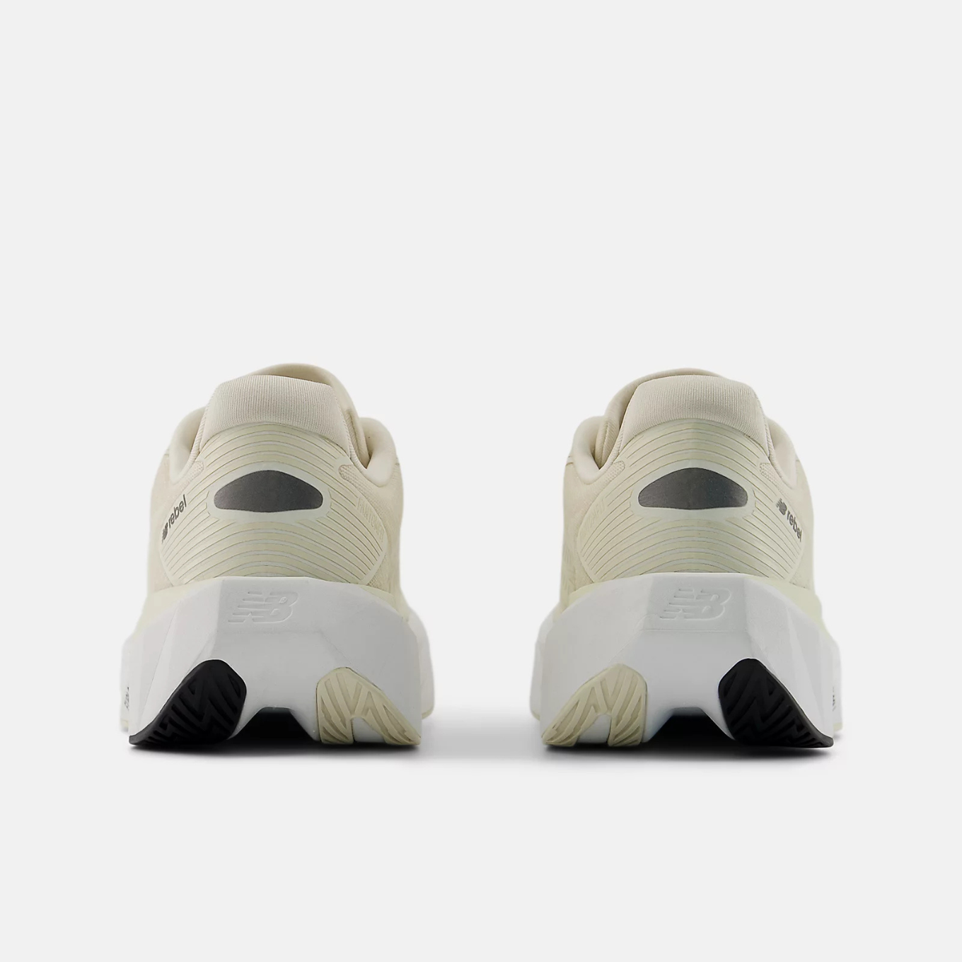 NEW BALANCE FUELCELL REBEL V5 WMNS