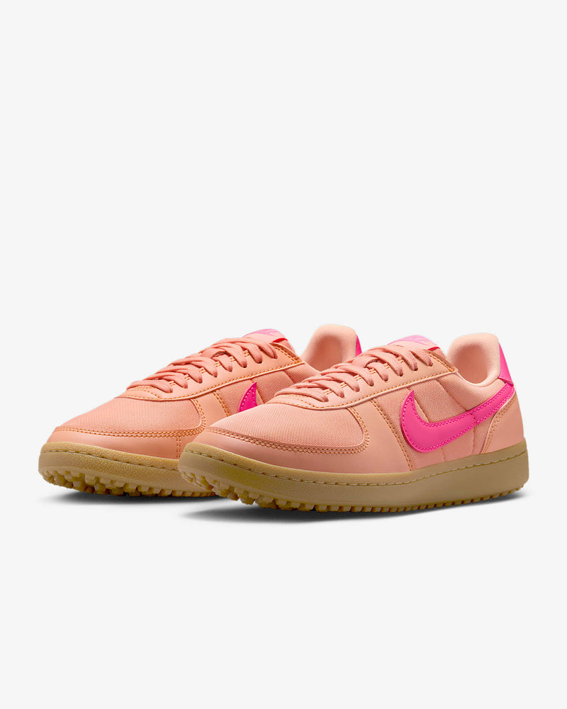 Nike Field General sneaker with vintage football-inspired design, synthetic leather upper, and Waffle sole