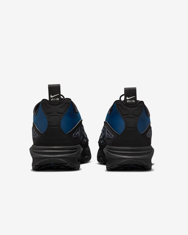 Air Max SNDR sneaker with zip-up shroud, secure heel fit, and hidden "6453" detail, blending innovation with bold design.