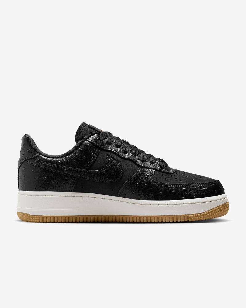 Classic AF1 Style: Premium Materials, Aged Finishes, Cushioned Comfort, Smooth and Textured Leather