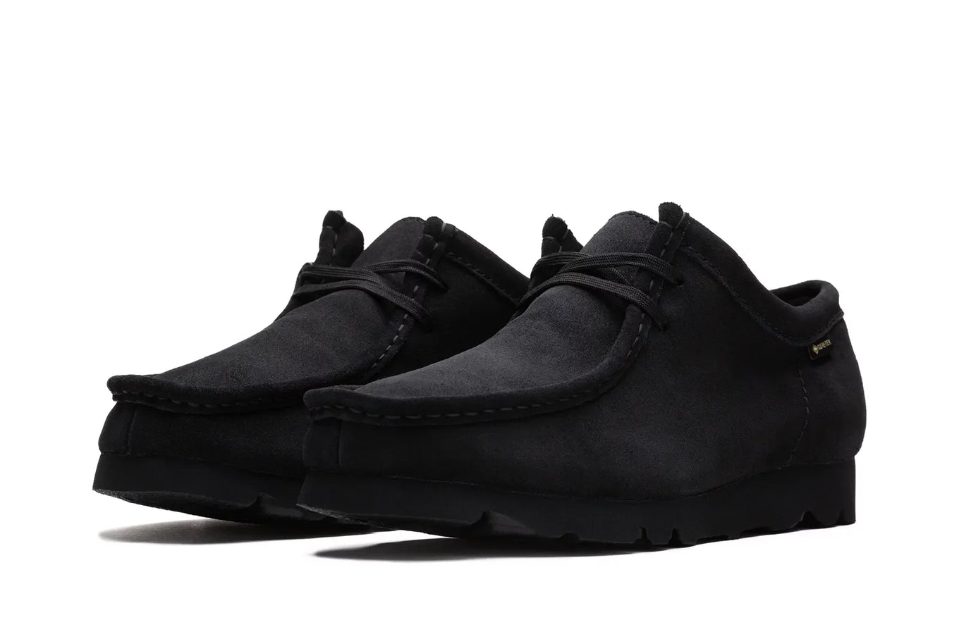 Clarks Wallabee - Iconic 1966 Lace-Up Boot with GORE-TEX® and Clarks Wallabee - Iconic 1966 Lace-Up Boot with GORE-TEX® and
