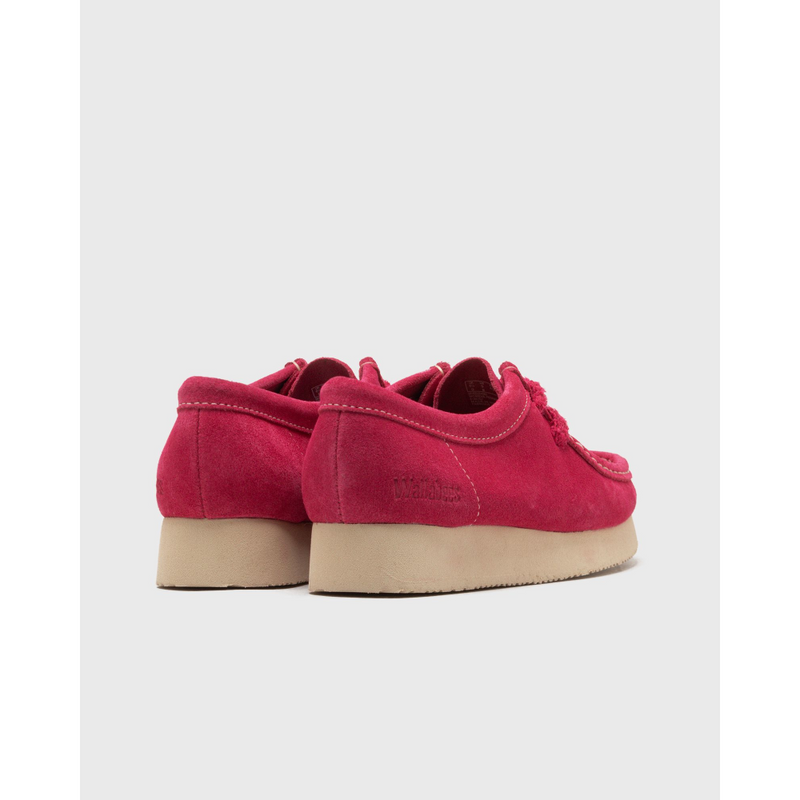 Clarks Originals Wallabee low-cut moccasin shoes with crepe sole in a timeless design