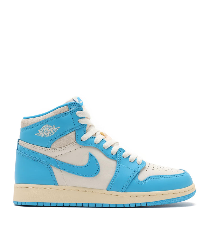 Air Jordan 1 Retro High OG GS with premium leather upper and classic high-top silhouette