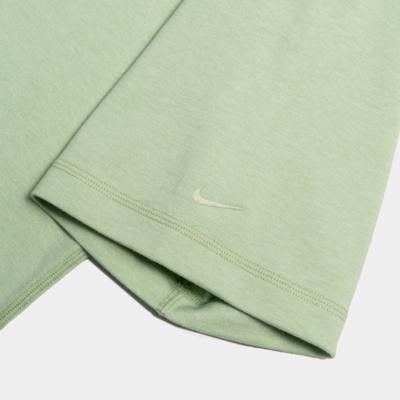 Perfected classic tee crafted from a premium wool and cotton blend, featuring a relaxed fit and tonal branding for versatile styling.


