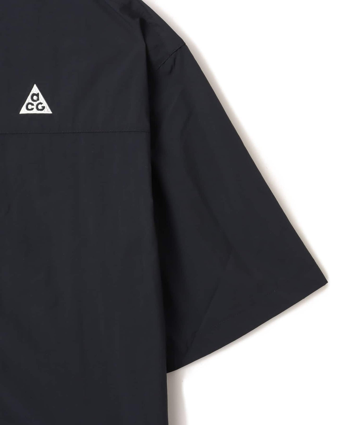 Nike ACG UV Repel Short Sleeve Shirt with oversized fit, breathable fabric, and mesh chest pocket inspired by Costa Ricaâ€™s rainforest climate