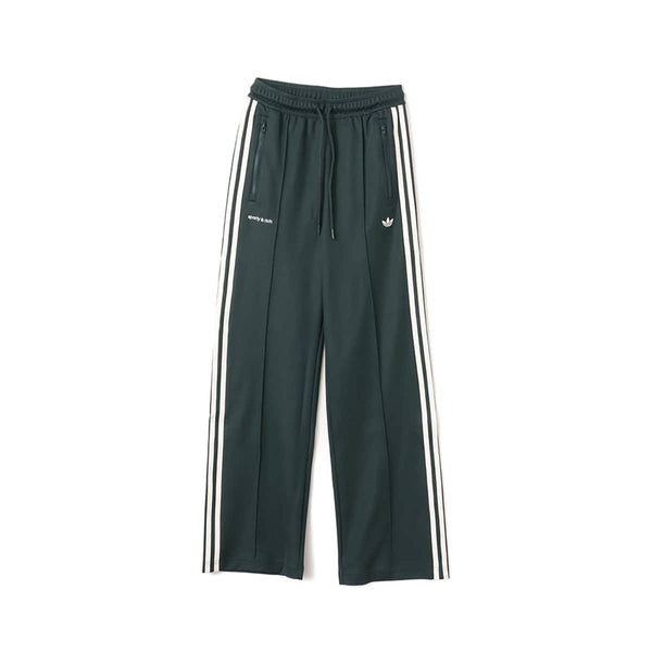 Sporty & Rich x adidas track pants in a luxe cotton blend with a slim fit, elasticated cuffs, and waist for a stylish and comfortable look.