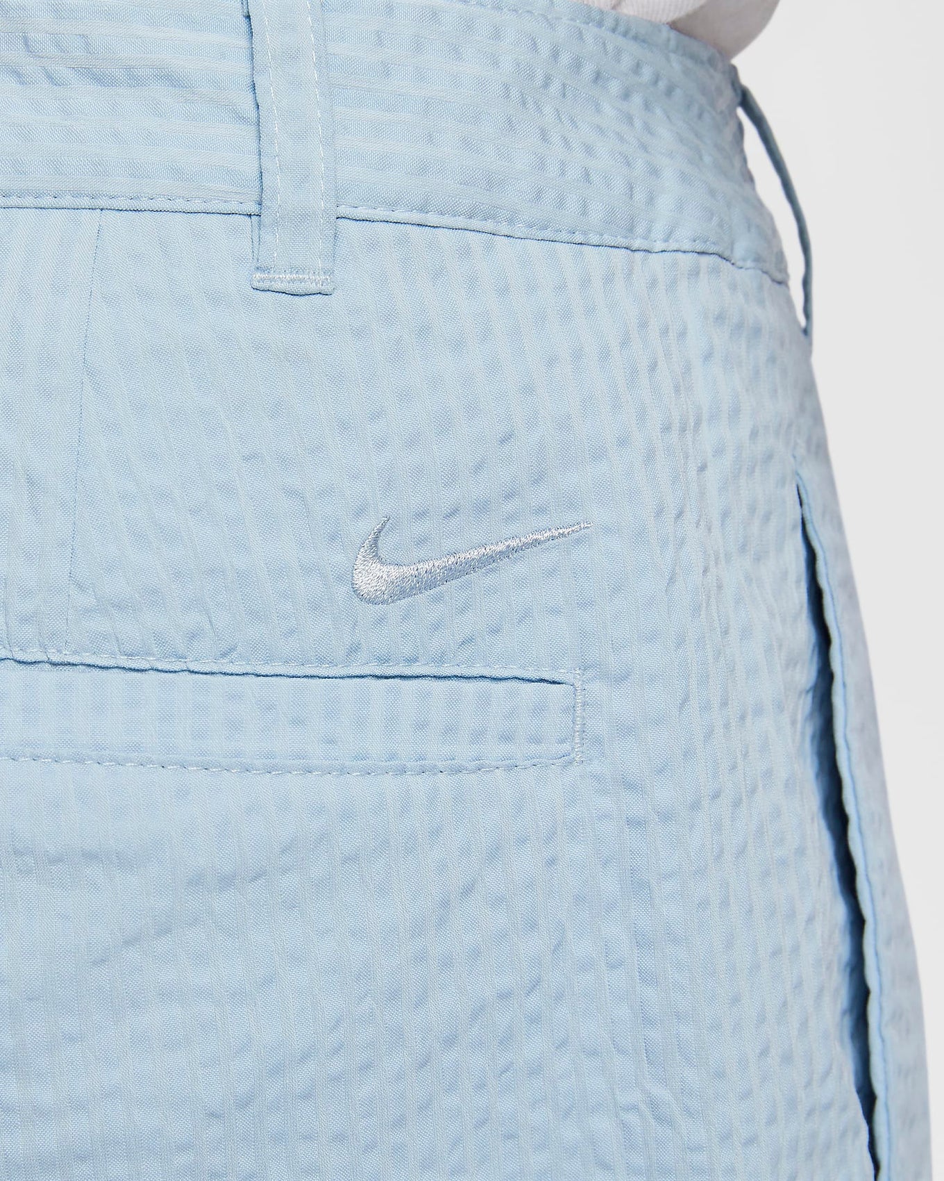 Durable and stylish, Nike Life collection presents these crisp, lightweight seersucker shorts featuring a subtle texture and front pleats for a polished look.