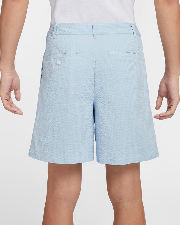 Durable and stylish, Nike Life collection presents these crisp, lightweight seersucker shorts featuring a subtle texture and front pleats for a polished look.