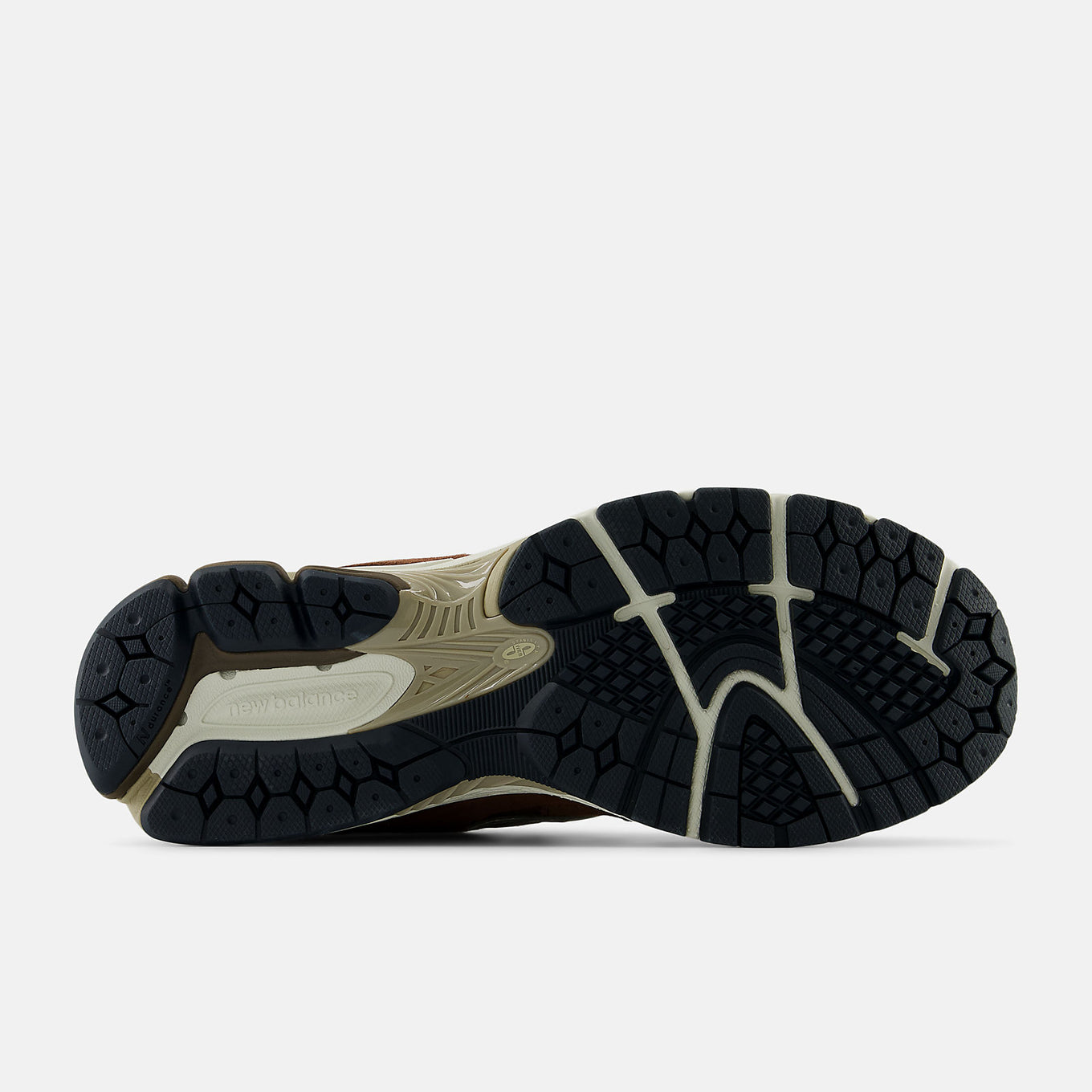 Shoe with high-quality leather upper, ABZORB midsole, N-Durance rubber heel, and N-Ergy outsole for optimal cushioning and stability.