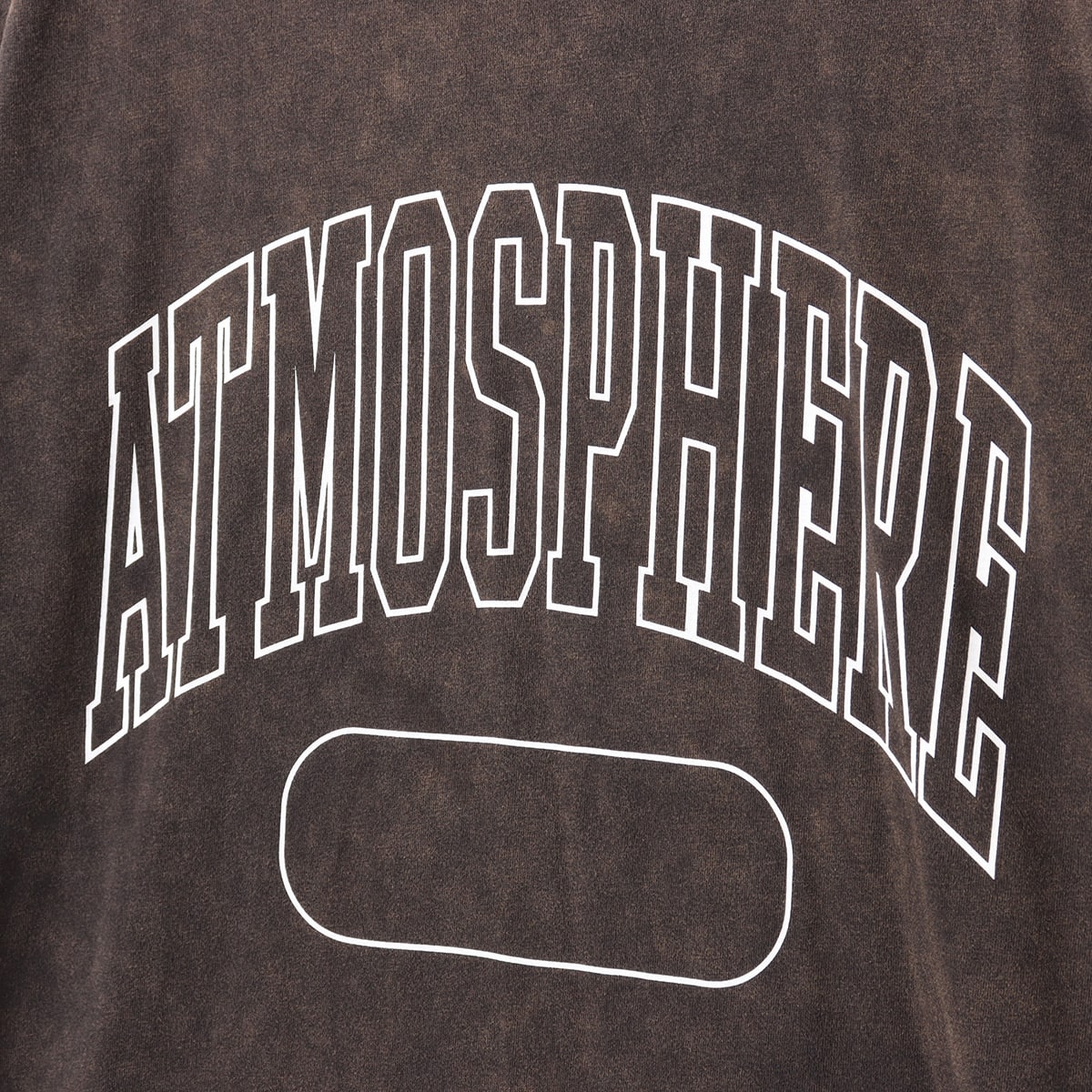 ATMOSPHERE short-sleeved T-shirt with front college logo, vintage black wash, and blue pistag detail