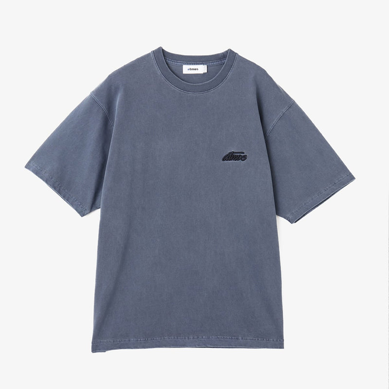 Atmos short-sleeved T-shirt in jersey fabric with open-end yarn, pigmented for a vintage appearance, and embroidered atmos logo on the left chest.