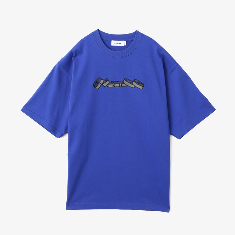Short-sleeved cotton T-shirt with a three-dimensional front logo using rubber print and embroidery techniques