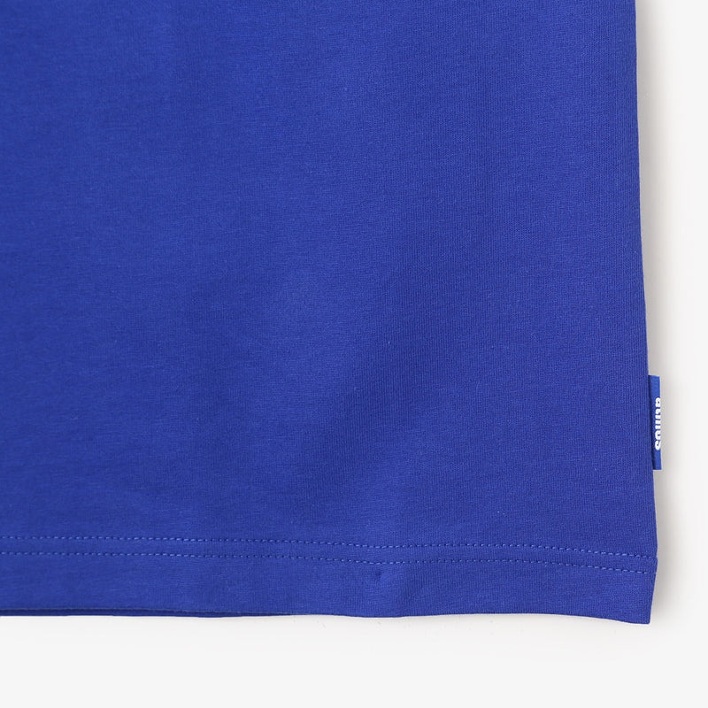 Short-sleeved cotton T-shirt with a three-dimensional front logo using rubber print and embroidery techniques