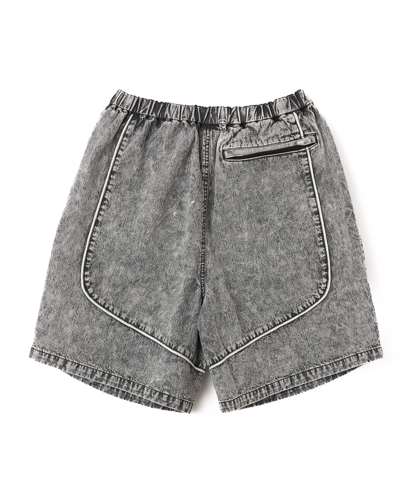 Vintage-washed linen-blend denim shorts in a relaxed fit, ideal for breathable and comfortable summer wear.