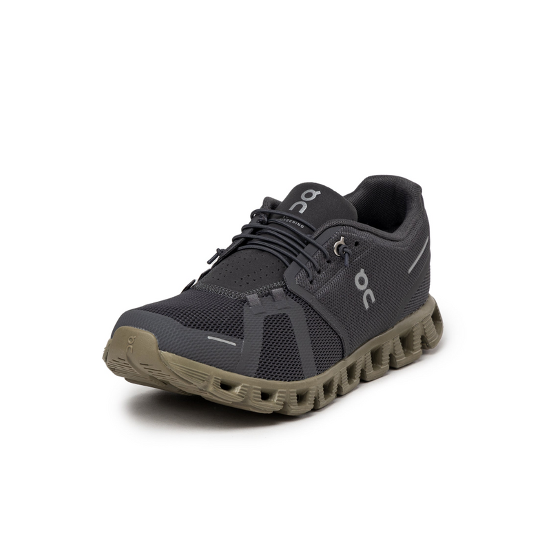 On Cloud shoes with 44% recycled content, featuring CloudTec® cushioning, breathable antimicrobial mesh, and speed lacing system for a secure fit.