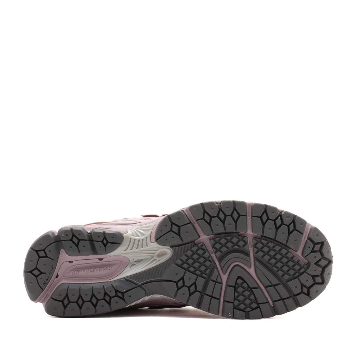 New Balance 1906W sneaker with ultra-thin FANTOMFIT knit upper in a modern, lightweight design.