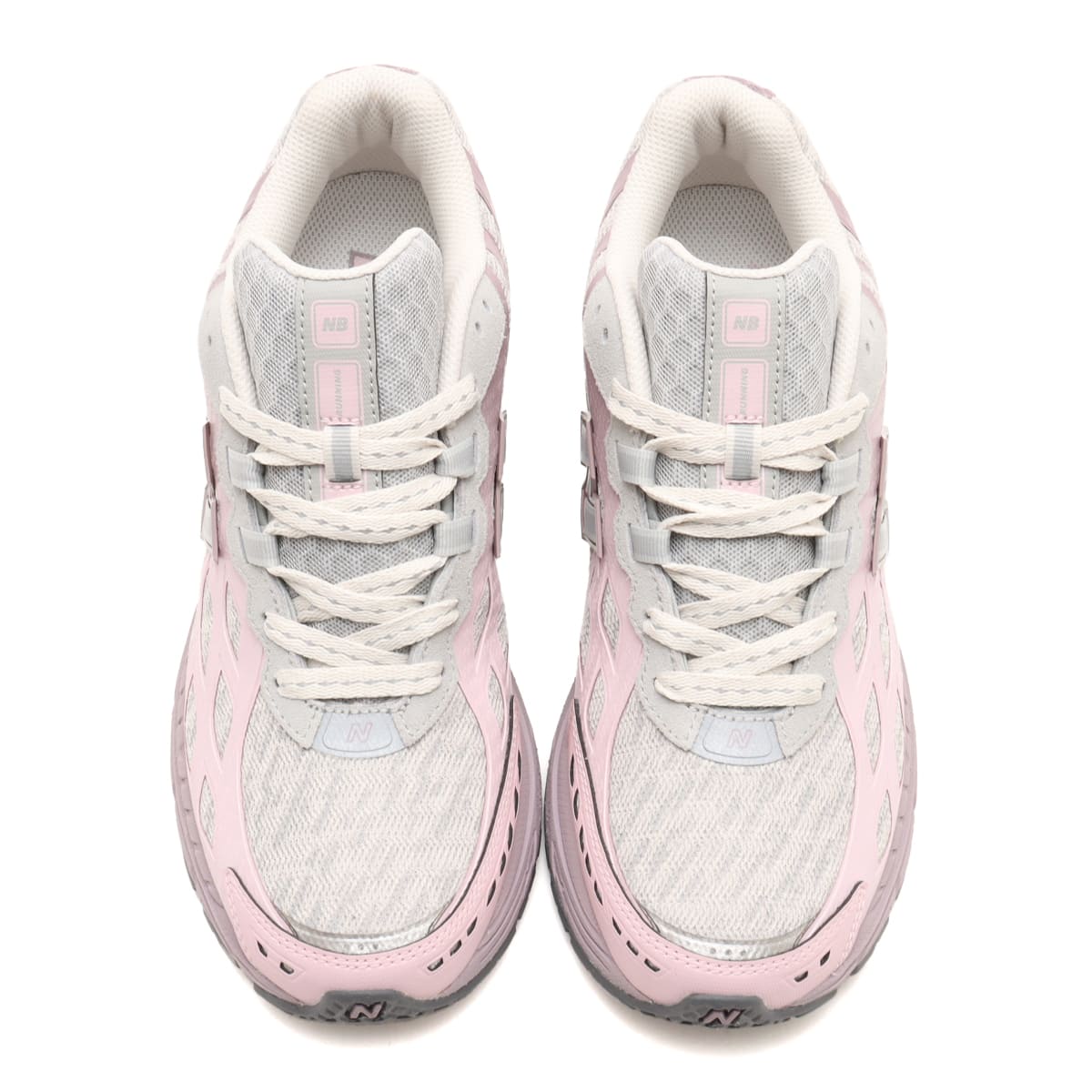 New Balance 1906W sneaker with ultra-thin FANTOMFIT knit upper in a modern, lightweight design.