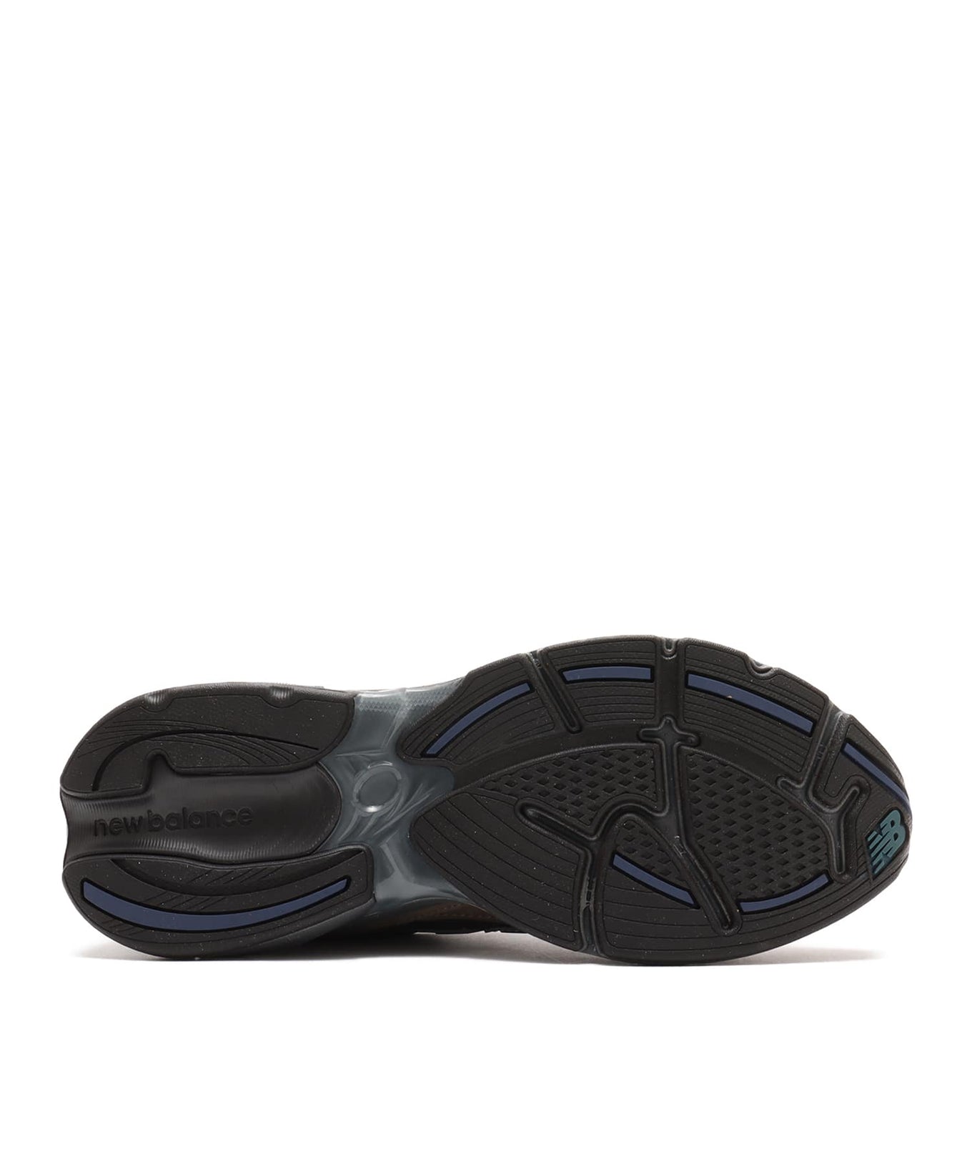 ABZORB 2010 sneaker with 2000s-inspired upper design, nubuck and mesh materials, and ABZORB SBS sole cushioning