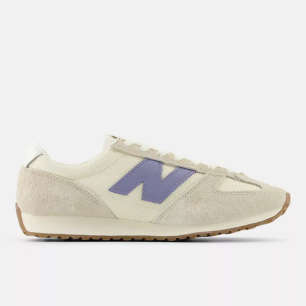 New Balance 471 sneakers featuring mesh uppers, hairy suede overlays, and a retro-inspired wedge EVA midsole.