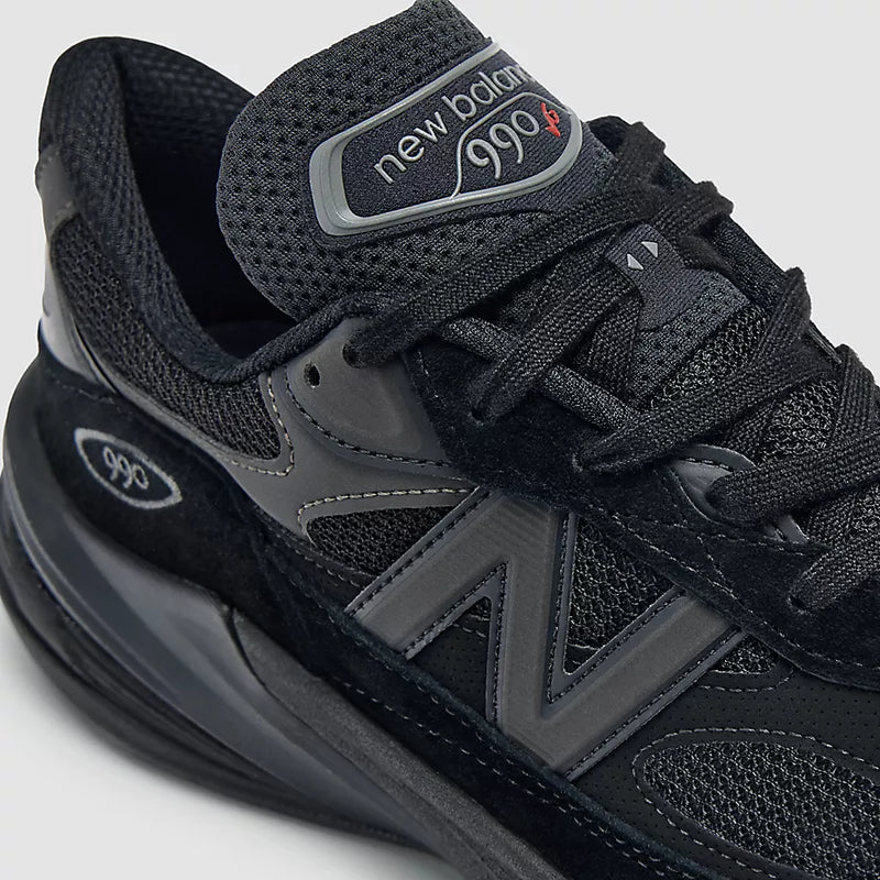 New Balance 990v6 MADE in USA with pigskin overlays, mesh upper, and FuelCell midsole in a sleek, performance-driven silhouette.