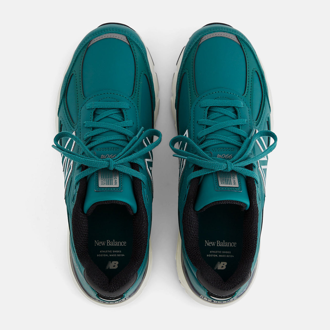 NEW BALANCE MADE IN USA 990 V4