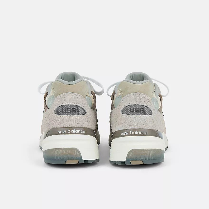 New Balance 992 MADE in USA sneaker in Moonrock and Mushroom colorway with premium hairy suede, mesh, and leather upper.