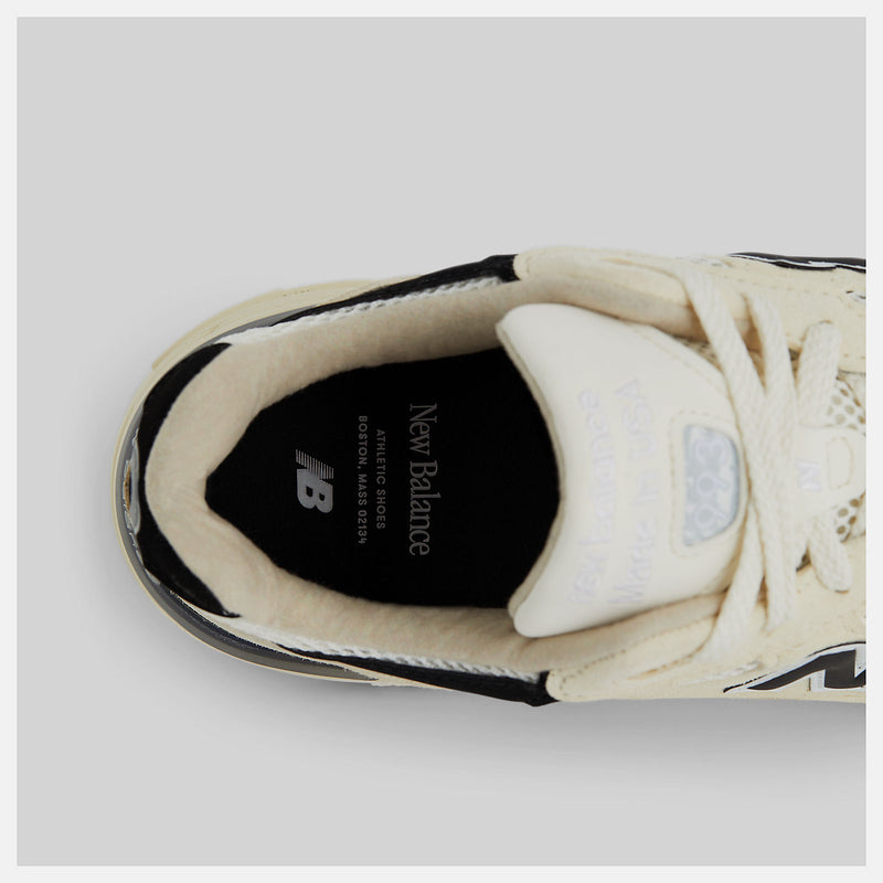 The New Balance 993 MADE in USA version features a tonal white mesh and nubuck upper with black accents.