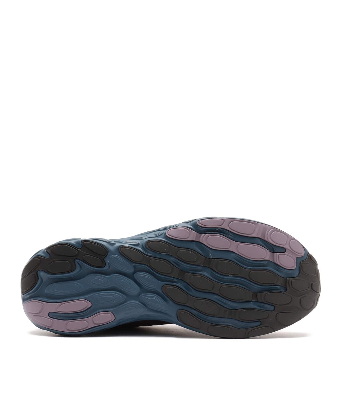 New Balance Fresh Foam Traine with 2000s-inspired overlays and Fresh Foam cushioning for both performance and everyday comfort.