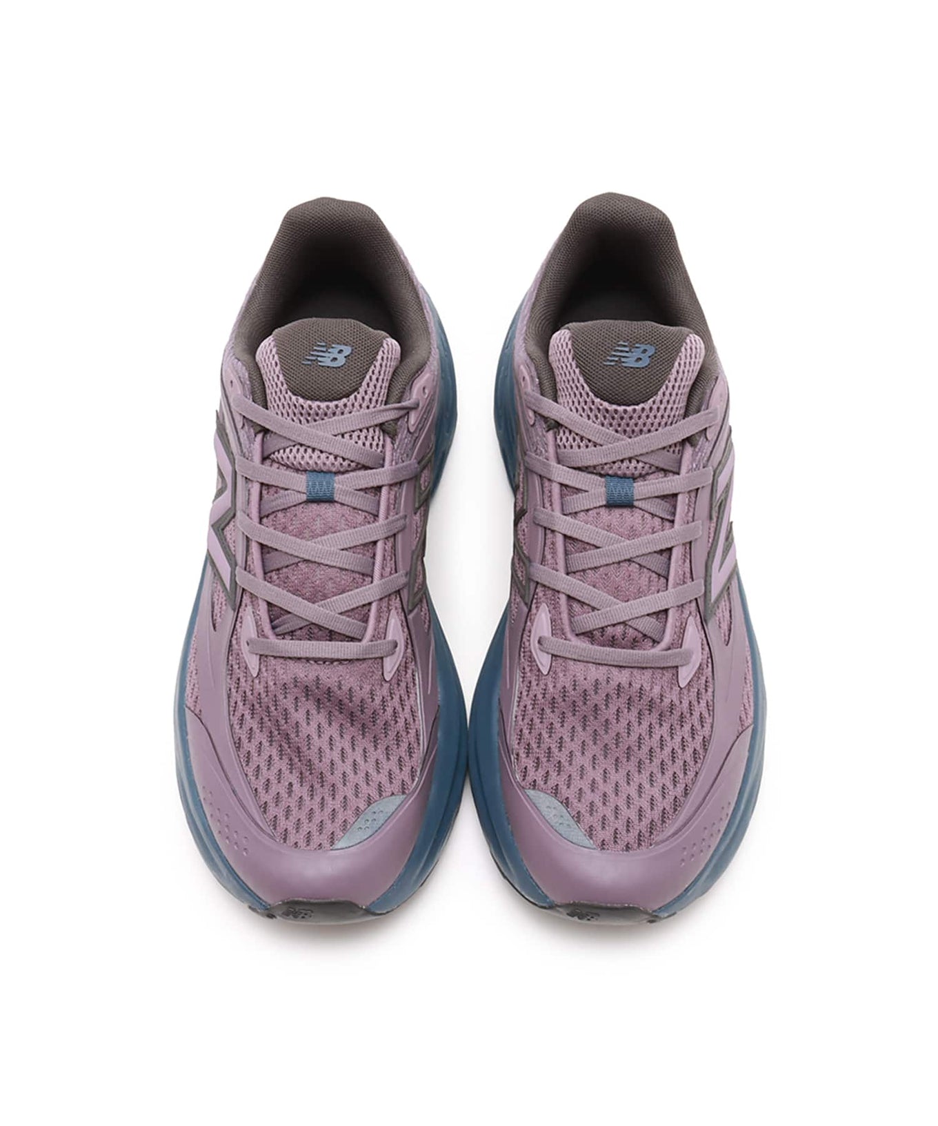 New Balance Fresh Foam Traine with 2000s-inspired overlays and Fresh Foam cushioning for both performance and everyday comfort.