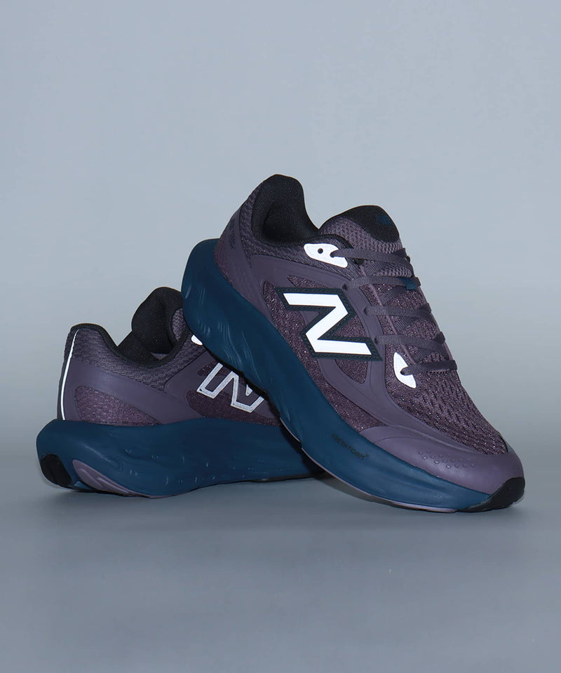 New Balance Fresh Foam Traine with 2000s-inspired overlays and Fresh Foam cushioning for both performance and everyday comfort.