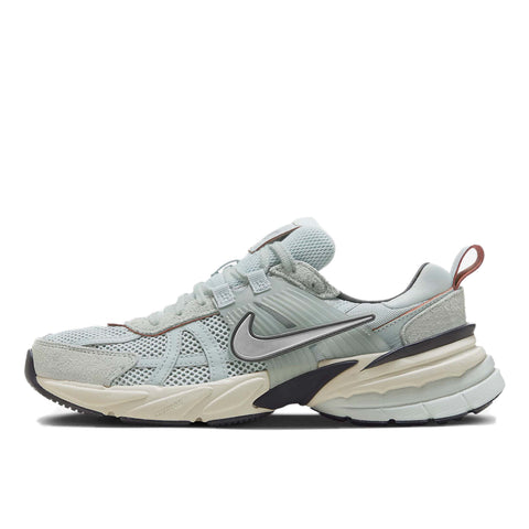 NIKE WMNS V2K RUN