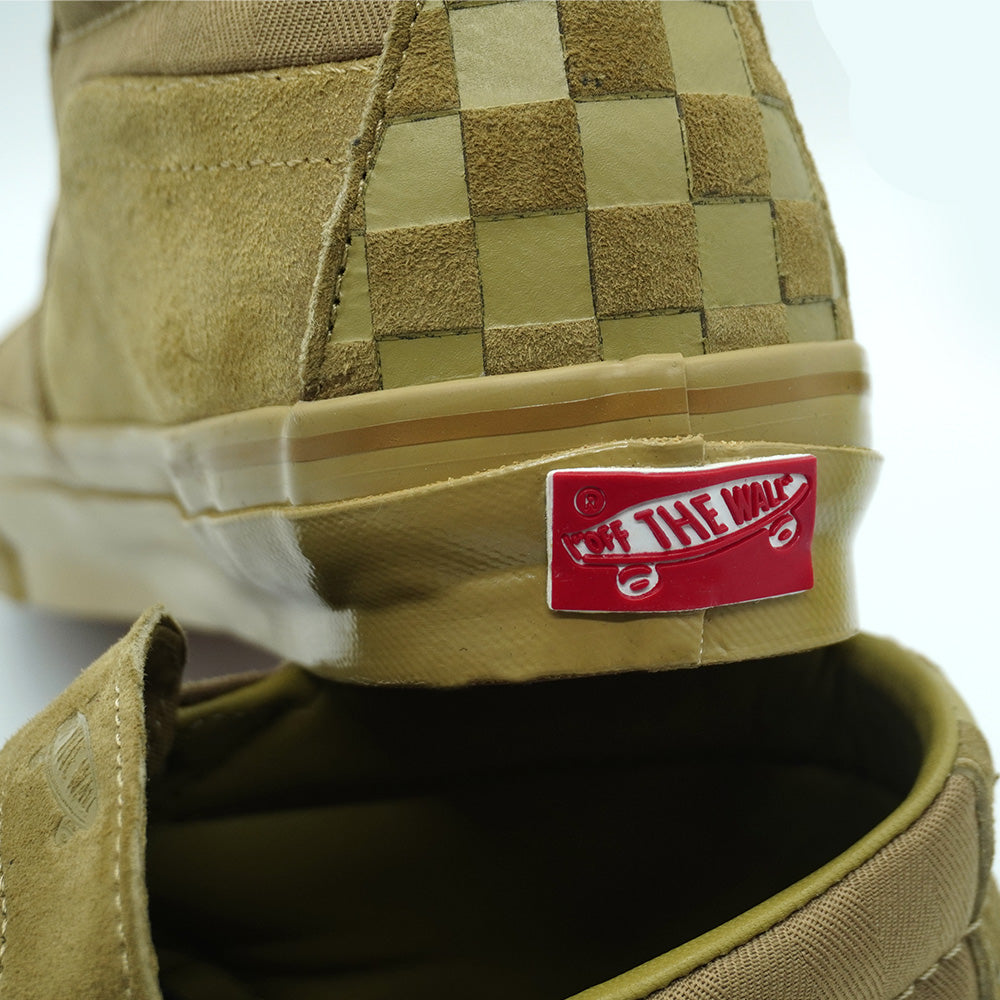 Assorted Vans footwear products including KnU Skool, KnU Slip, Classic Slip-On, Old Skool, Sk8-Hi, Sk8-Low, and Half Cab styles