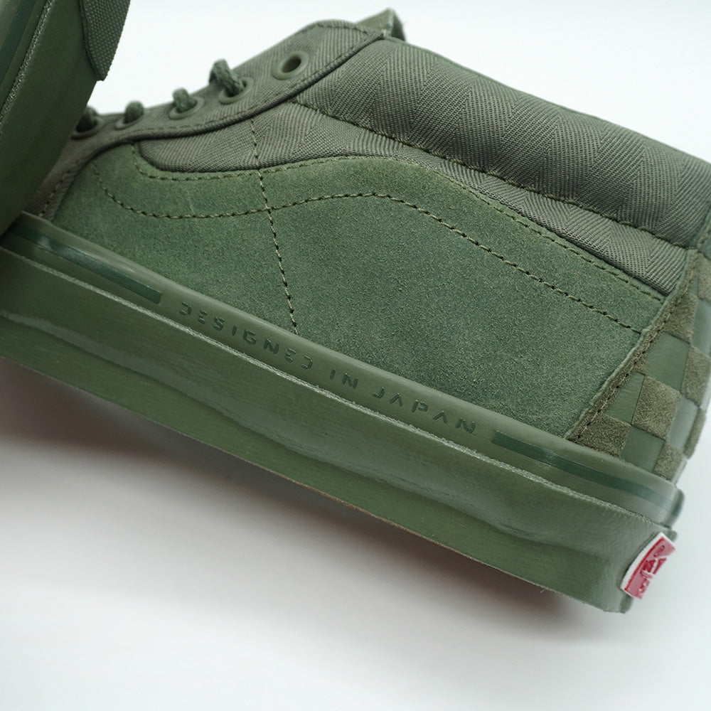 Assorted Vans footwear products including KnU Skool, KnU Slip, Classic Slip-On, Old Skool, Sk8-Hi, Sk8-Low, and Half Cab styles