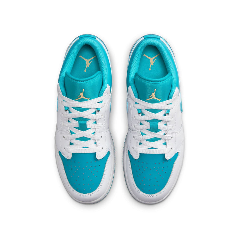Stylish and high-quality Nike footwear, apparel, and accessories for men and women