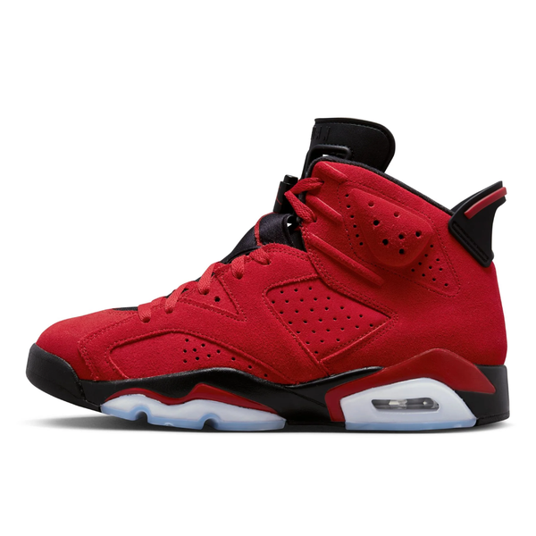 Stylish and high-quality Nike footwear, apparel, and accessories for men and women