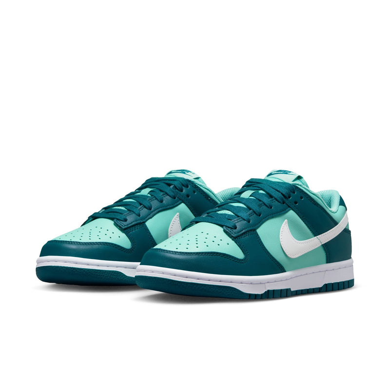 Stylish and high-quality Nike footwear, apparel, and accessories for men and women