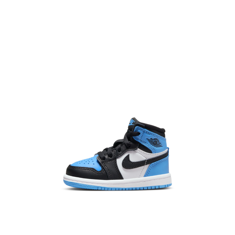 Stylish and high-quality Nike footwear, apparel, and accessories for men and women