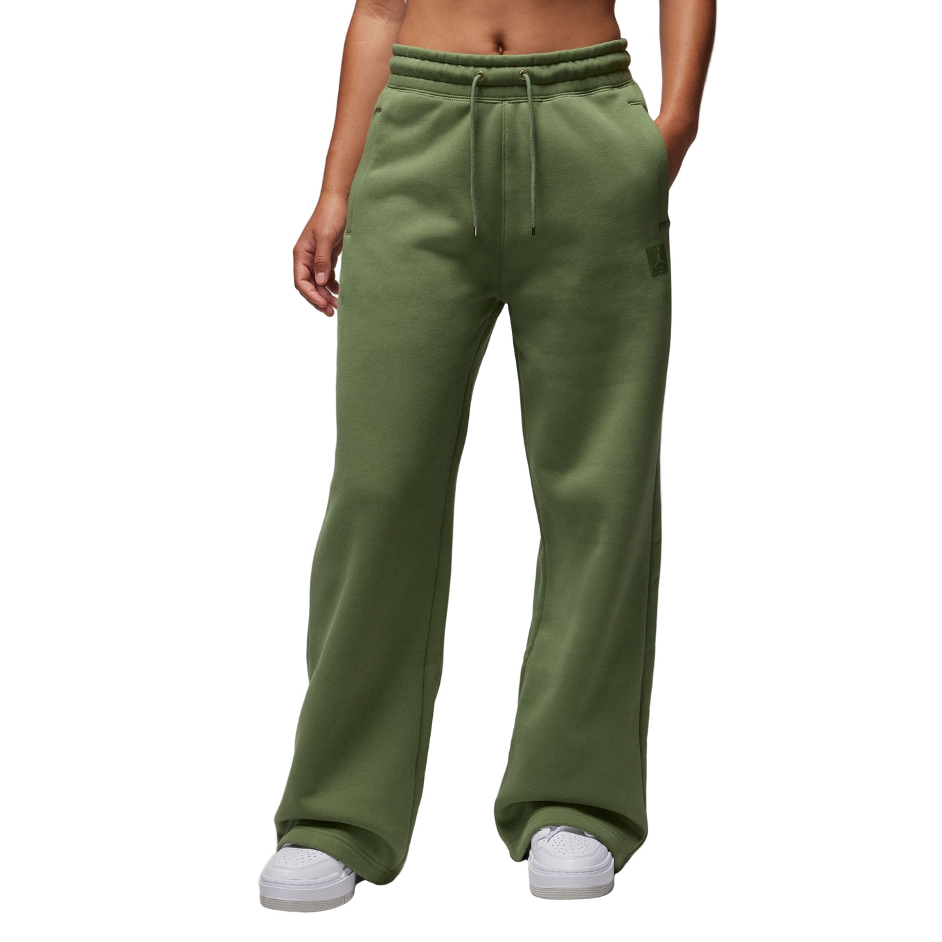 Stylish and high-quality Nike footwear, apparel, and accessories for men and women