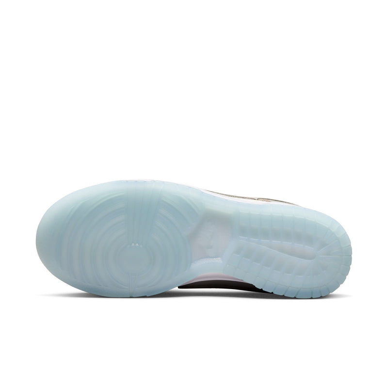 Stylish and high-quality Nike footwear, apparel, and accessories for men and women