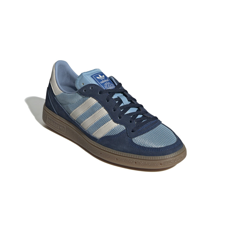 Adidas Handball Pro SPZL Trainers featuring a smooth suede and mesh upper for a comfortable fit, leather lining for added luxury, and a rubber outsole for stability and grip.