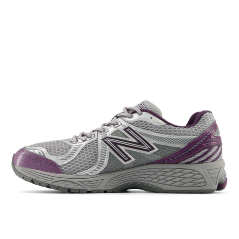 NEW BALANCE 860V2