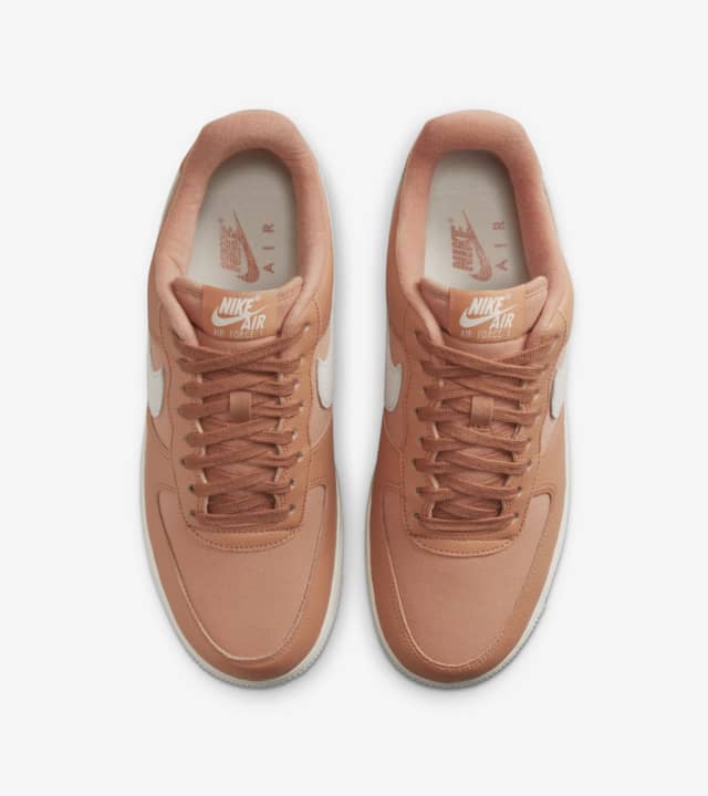 Stylish and high-quality Nike footwear, apparel, and accessories for men and women