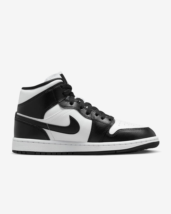 Stylish and high-quality Nike footwear, apparel, and accessories for men and women