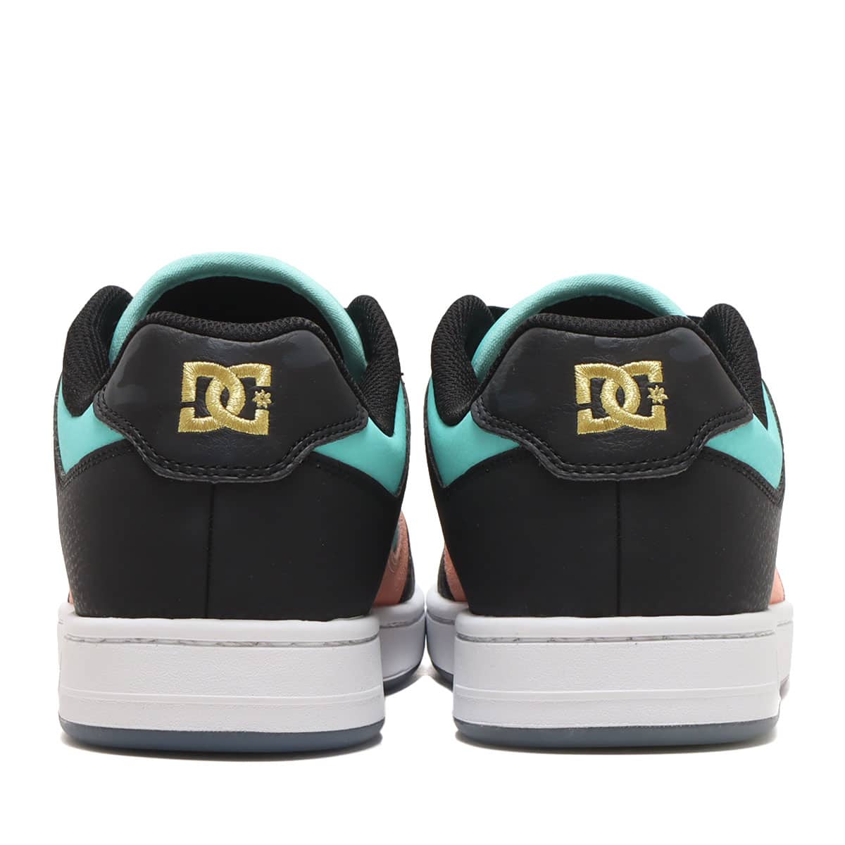 Triple collaboration between MANTECA, Kinnikuman, and atmos: Sneakers featuring iconic characters and a soft vinyl set in various colors