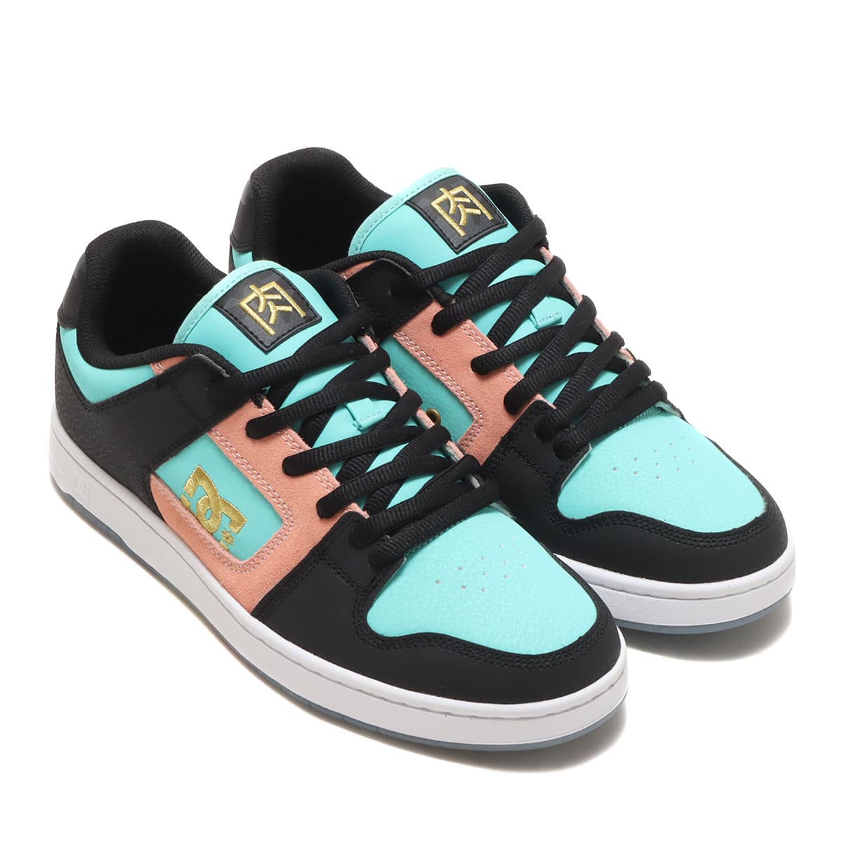 Triple collaboration between MANTECA, Kinnikuman, and atmos: Sneakers featuring iconic characters and a soft vinyl set in various colors