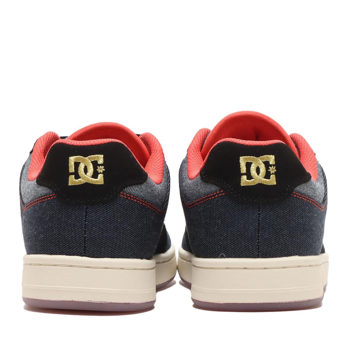 Triple collaboration between MANTECA, Kinnikuman, and atmos: Sneakers featuring iconic characters and a soft vinyl set in various colors