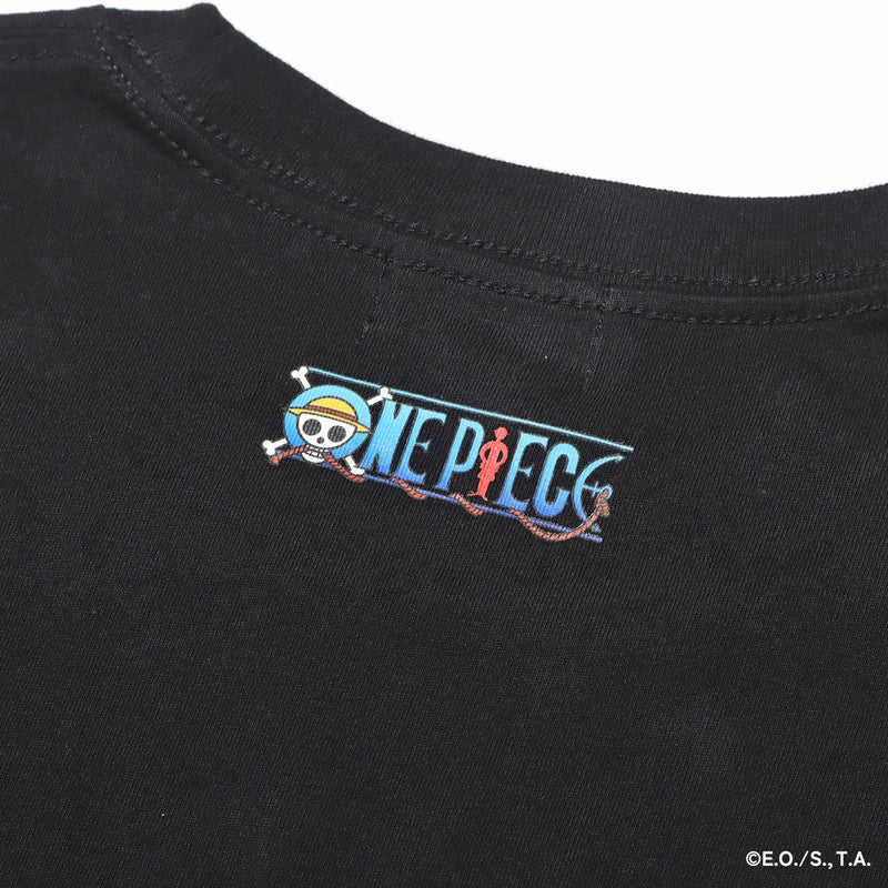 Discover the captivating world of ONE PIECE with ATMOS ÌÑ ONE PIECE Wanted Poster T-Shirts. Embrace the spirit of adventure and showcase your love for the iconic manga series.